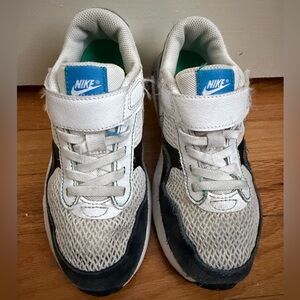 Nike Air Max 90